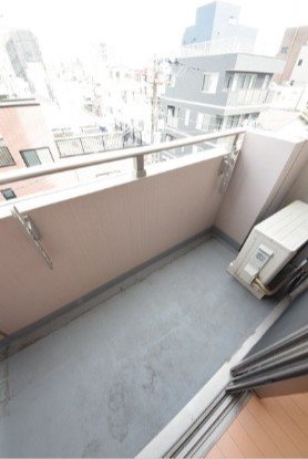 スパシエ　リーヴァ浅草 ベランダ
