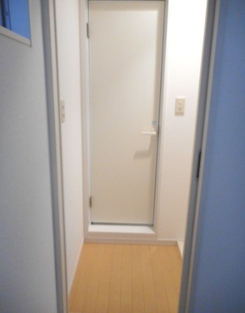 リトルズ要町 玄関