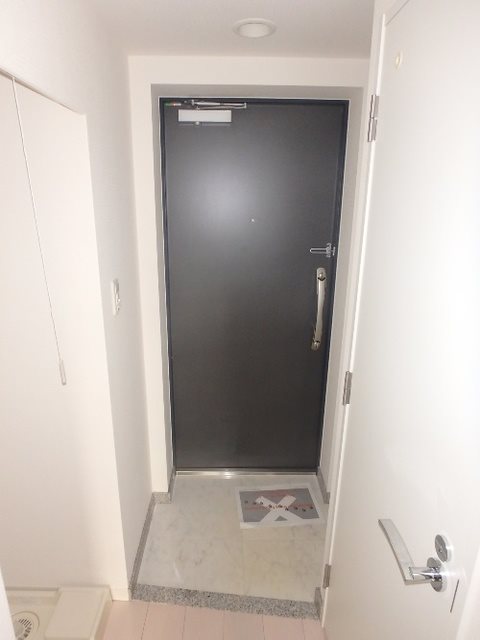 ライズ赤塚 玄関