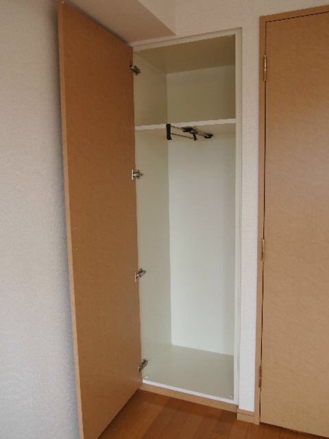 ルーブル新宿西落合参番館 収納