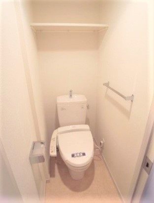 アヴィ二ティー上板橋 トイレ
