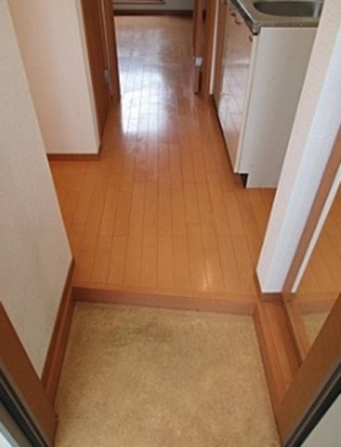 メゾンソレイユ 玄関